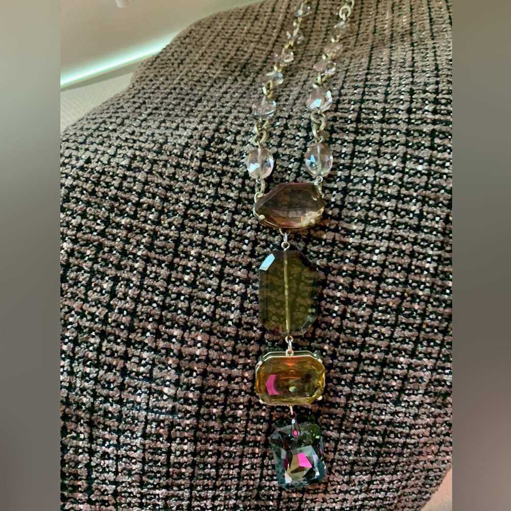 BEAUTIFUL SHADES OF TOPAZ NECKLACE & EARRINGS. MEASURES APPROX 20” L. STUNNING❤️ - Picture 2 of 7